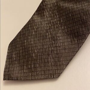 Van Heusen Tie Brown Satin 100% Silk